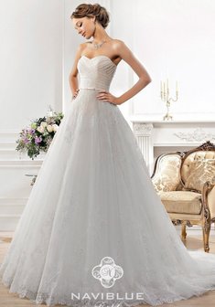 Свадебное платье B47004. С пышной юбкой, длинное со шлейфом.