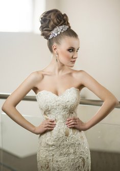 Свадебное платье B47006. С прямой юбкой, длинное без шлейфа.