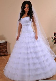 Свадебное платье К47100. С пышной юбкой, длинное без шлейфа.