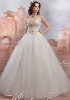 Свадебное платье V47890. С пышной юбкой, длинное без шлейфа.