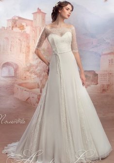 Свадебное платье V47893. А-силуэт, длинное со шлейфом.