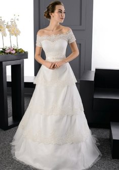 Свадебное платье V47909. А-силуэт, длинное без шлейфа.